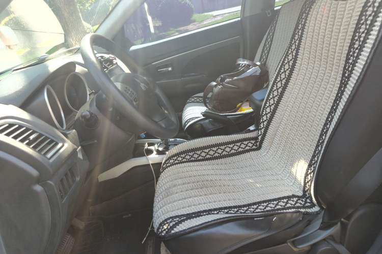 Used Mitsubishi ASX 2013 2.0L CVT Two-Wheel Drive Elite Edition Left Front Seat