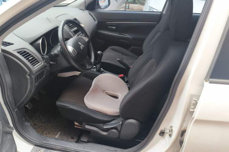 Used Mitsubishi ASX 2013 1.6L Manual Two-Wheel Drive Standard Edition Left Front Seat