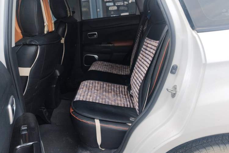 Used Mitsubishi ASX 2013 2.0L CVT Two-Wheel Drive Elite Edition Left Rear Seat