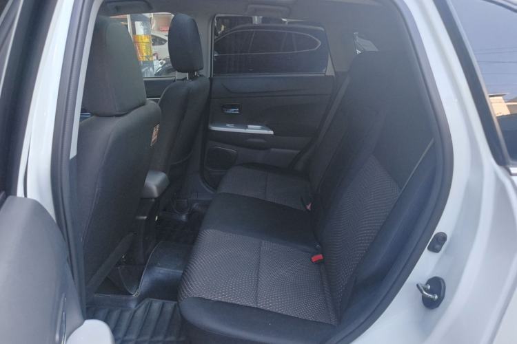 Used Mitsubishi ASX 2013 2.0L CVT Four-Wheel Drive Premium Edition Left Rear Seat