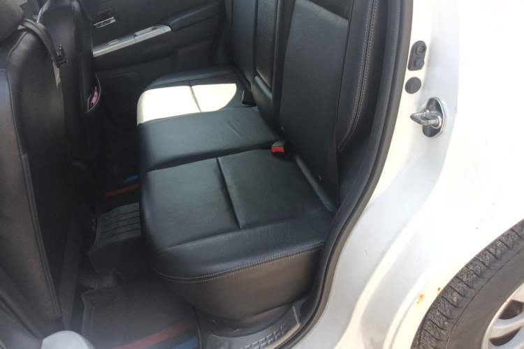 Used Mitsubishi ASX 2013 2.0L CVT Two-Wheel Drive Luxury Edition Left Rear Seat
