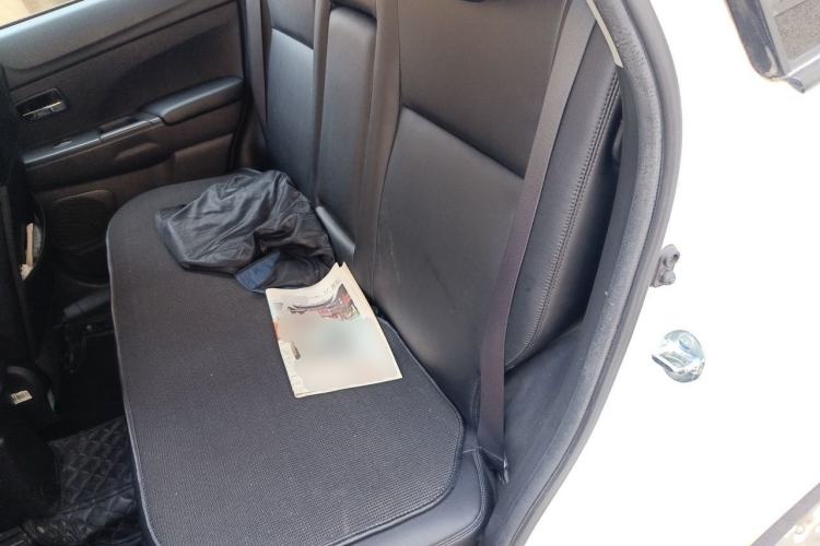 Used Mitsubishi ASX 2013 2.0L CVT Two-Wheel Drive Elite Edition Left Rear Seat