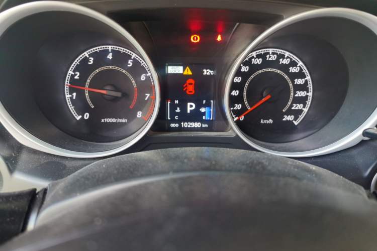 Used Mitsubishi ASX 2013 2.0L CVT Four-Wheel Drive Premium Edition Odometer Close Up