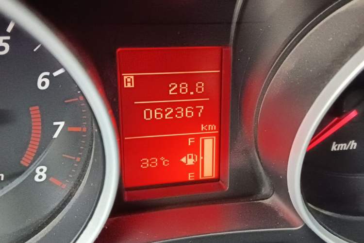 Used Mitsubishi ASX 2013 1.6L Manual Two-Wheel Drive Standard Edition Odometer Close Up