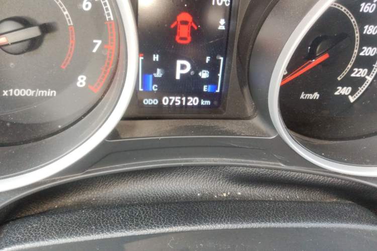 Used Mitsubishi ASX 2013 2.0L CVT Four-Wheel Drive Premium Edition Odometer Close Up