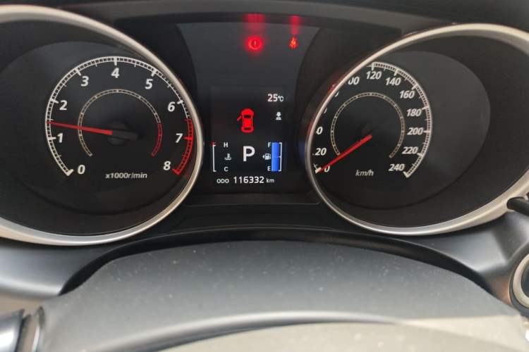 Used Mitsubishi ASX 2013 2.0L CVT 4x4 Flagship Edition Odometer Close Up