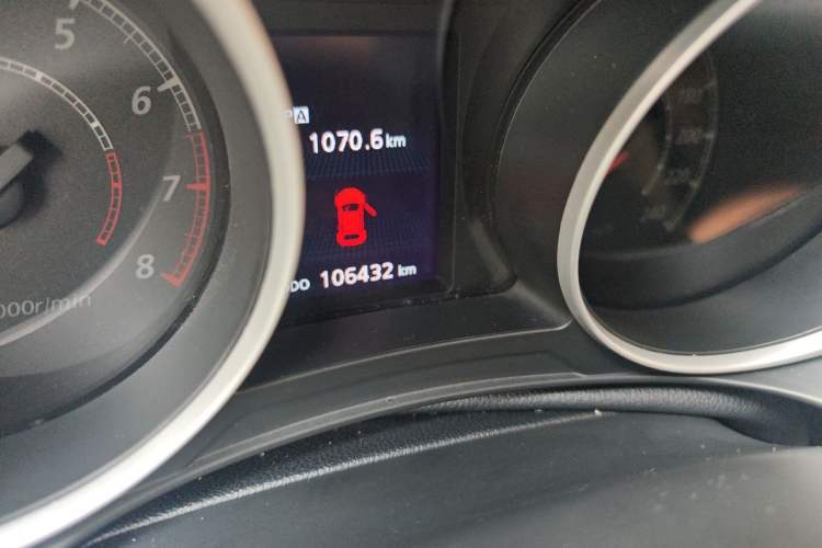 Used Mitsubishi ASX 2013 2.0L CVT Two-Wheel Drive Luxury Edition Odometer Close Up