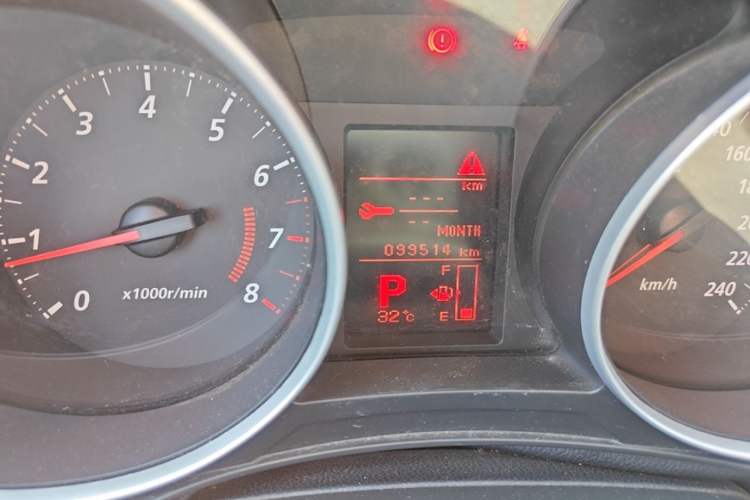 Used Mitsubishi ASX 2013 2.0L CVT Two-Wheel Drive Elite Edition Odometer Close Up
