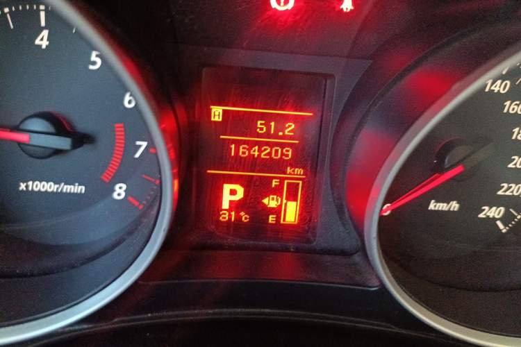 Used Mitsubishi ASX 2013 2.0L CVT Two-Wheel Drive Elite Edition Odometer Close Up