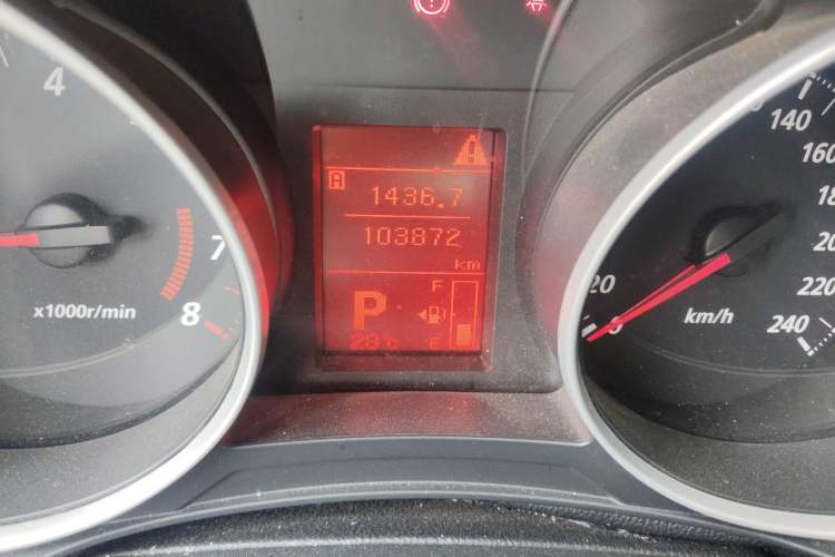 Used Mitsubishi ASX 2013 2.0L CVT Two-Wheel Drive Elite Edition Odometer Close Up