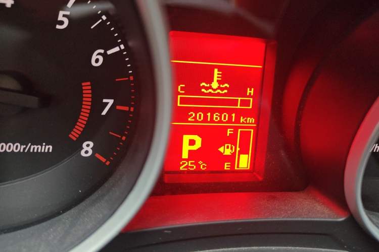 Used Mitsubishi ASX 2013 2.0L CVT Two-Wheel Drive Elite Edition Odometer Close Up