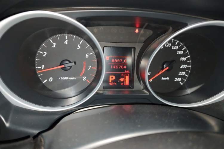 Used Mitsubishi ASX 2013 2.0L CVT Two-Wheel Drive Elite Edition Odometer Close Up