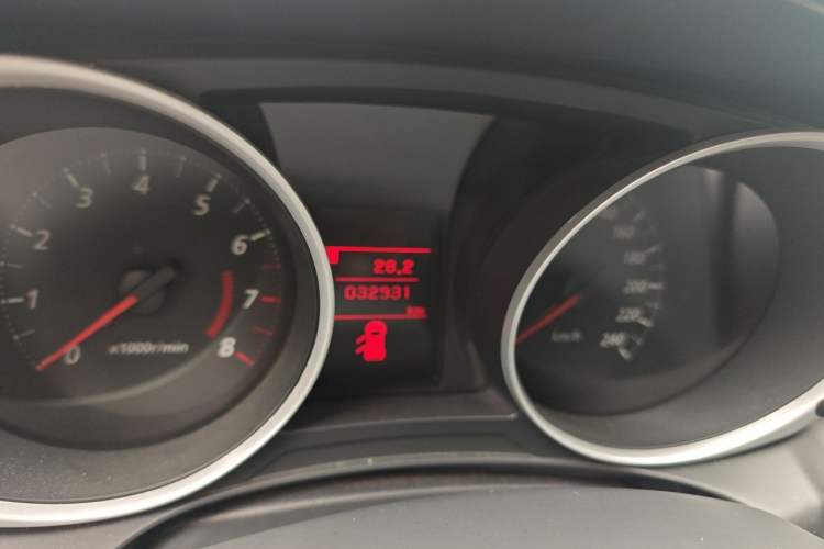 Used Mitsubishi ASX 2013 2.0L CVT Two-Wheel Drive Elite Edition Odometer Close Up