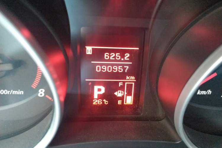 Used Mitsubishi ASX 2013 2.0L CVT Two-Wheel Drive Elite Edition Odometer Close Up