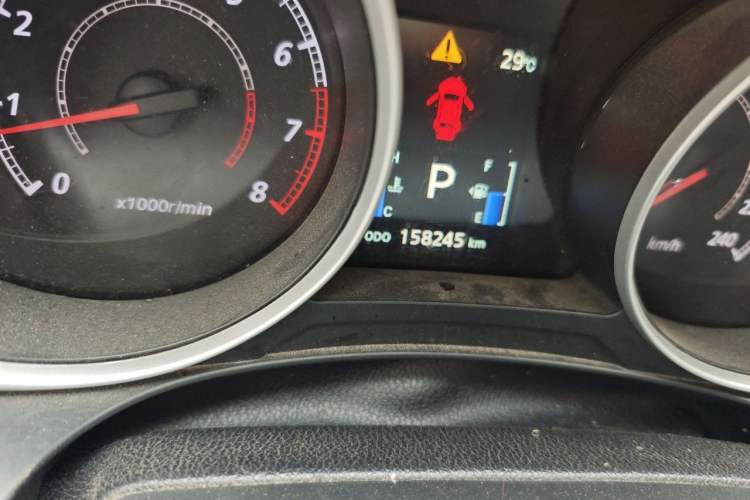 Used Mitsubishi ASX 2013 2.0L CVT Two-Wheel Drive Luxury Edition Odometer Close Up