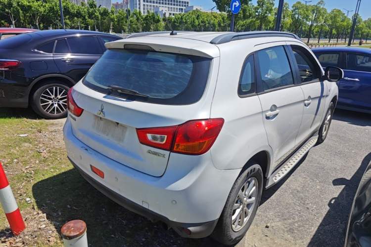 Used Mitsubishi ASX 2013 2.0L CVT Two-Wheel Drive Elite Edition Rear Right 45 Deg