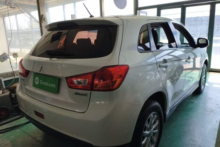 Used Mitsubishi ASX 2013 2.0L CVT Two-Wheel Drive Elite Edition Rear Right 45 Deg