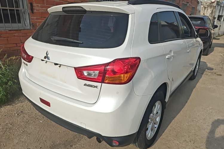 Used Mitsubishi ASX 2013 2.0L CVT Two-Wheel Drive Elite Edition Rear Right 45 Deg