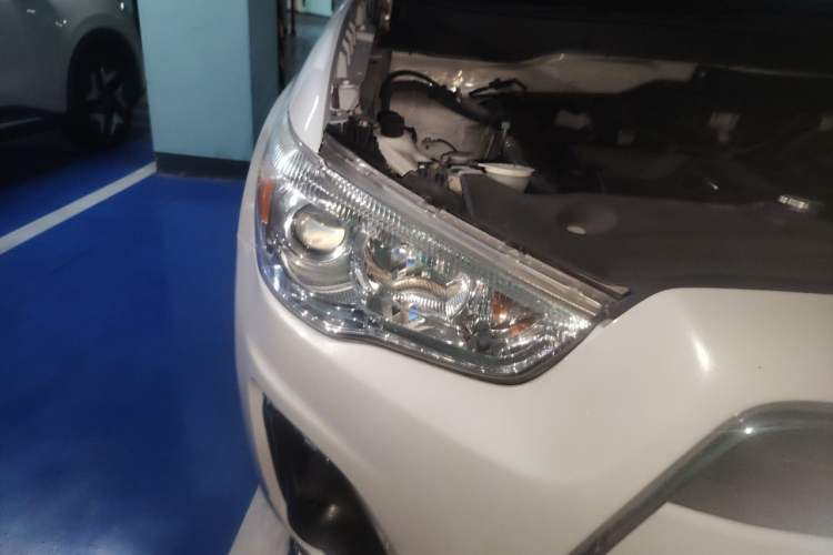 Used Mitsubishi ASX 2013 1.6L Manual Two-Wheel Drive Standard Edition Right Front Headlight