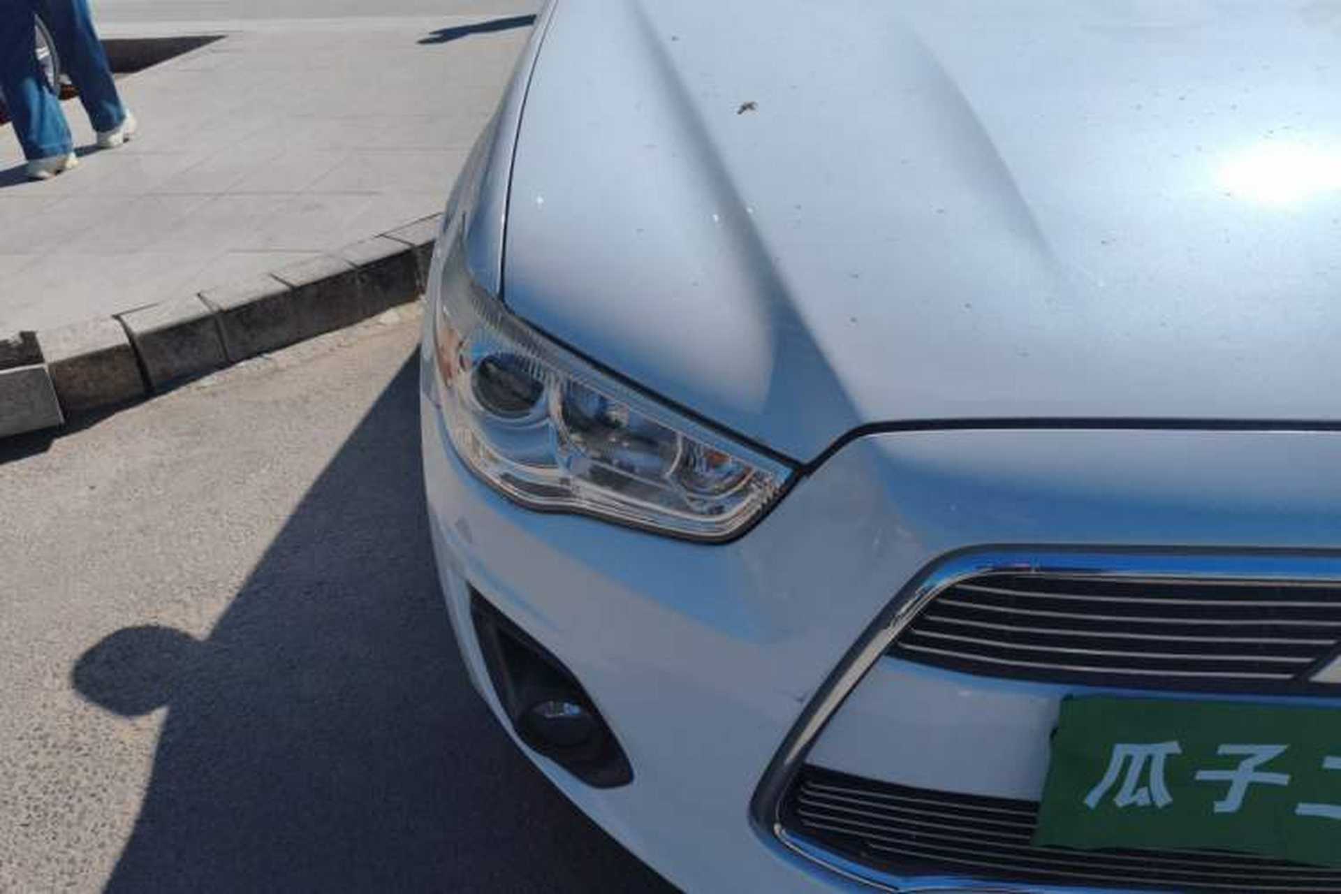 Used Mitsubishi ASX 2013 2.0L Manual Two-Wheel Drive Comfort Edition Right Front Headlight