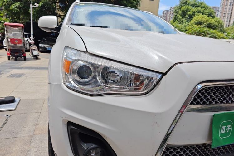Used Mitsubishi ASX 2013 1.6L Manual Two-Wheel Drive Standard Edition Right Front Headlight