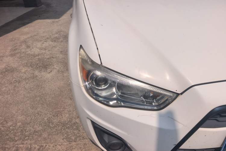 Used Mitsubishi ASX 2013 1.6L Manual Two-Wheel Drive Standard Edition Right Front Headlight