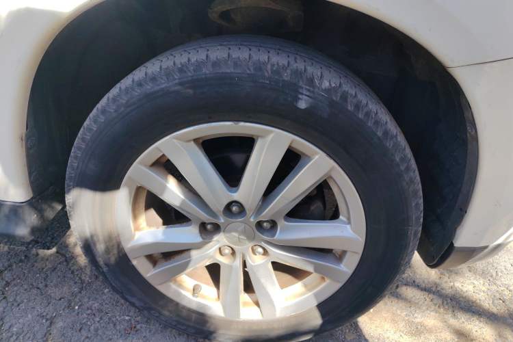 Used Mitsubishi ASX 2013 2.0L CVT 4x4 Flagship Edition Right Front Wheel Hub