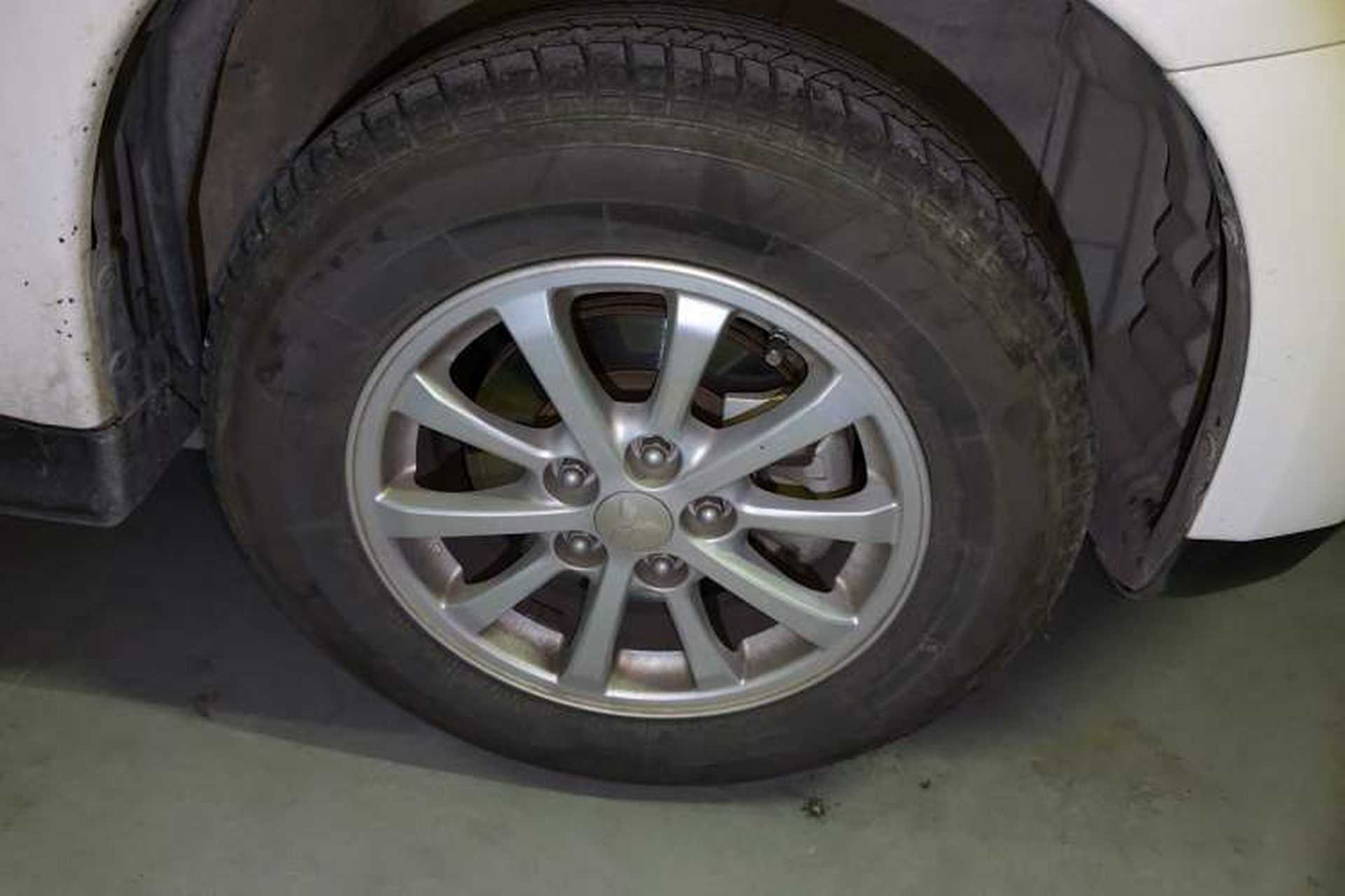 Used Mitsubishi ASX 2013 2.0L Manual Two-Wheel Drive Comfort Edition Right Front Wheel Hub