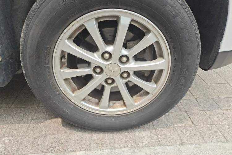 Used Mitsubishi ASX 2013 1.6L Manual Two-Wheel Drive Standard Edition Right Front Wheel Hub