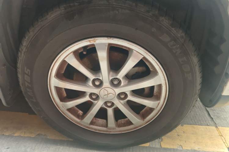 Used Mitsubishi ASX 2013 2.0L Manual Two-Wheel Drive Comfort Edition Right Front Wheel Hub