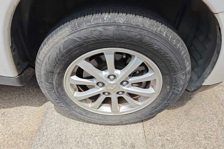 Used Mitsubishi ASX 2013 1.6L Manual Two-Wheel Drive Standard Edition Right Front Wheel Hub