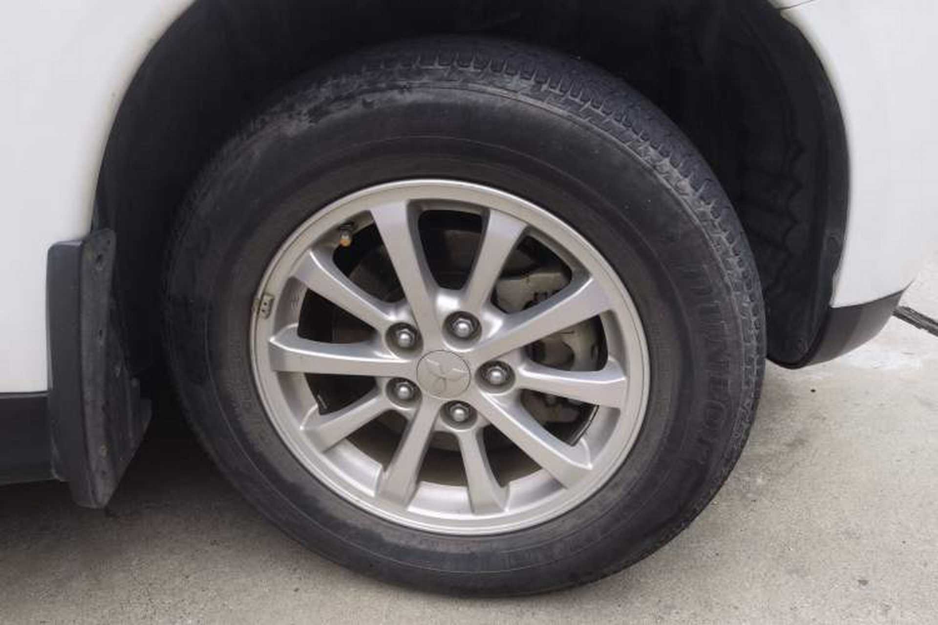 Used Mitsubishi ASX 2013 1.6L Manual Two-Wheel Drive Standard Edition Right Front Wheel Hub