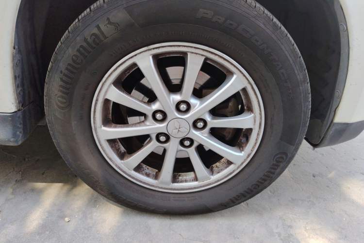 Used Mitsubishi ASX 2013 2.0L Manual Two-Wheel Drive Comfort Edition Right Front Wheel Hub