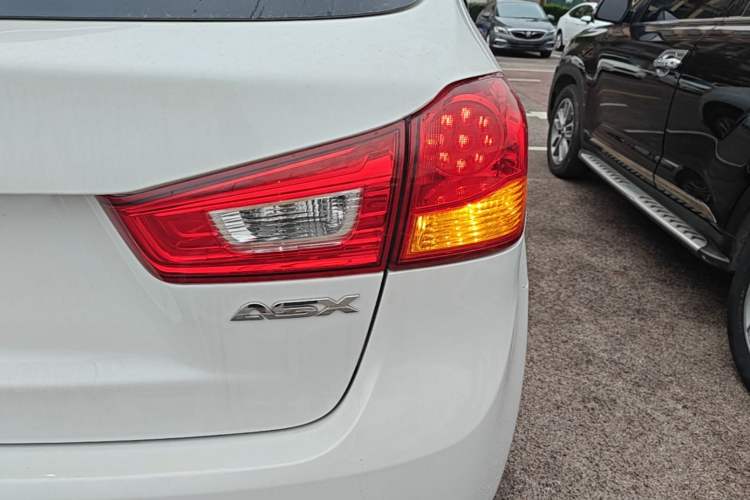 Used Mitsubishi ASX 2013 2.0L CVT Two-Wheel Drive Elite Edition Right Rear Taillight