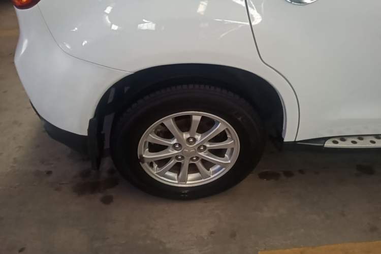Used Mitsubishi ASX 2013 2.0L CVT Two-Wheel Drive Elite Edition Right Rear Wheel Hub