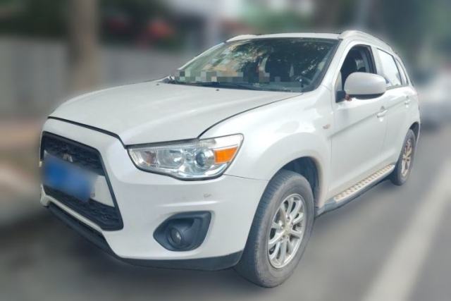 Mitsubishi ASX 2013 2.0L Manual Two-Wheel Drive Comfort Edition مستعملة
