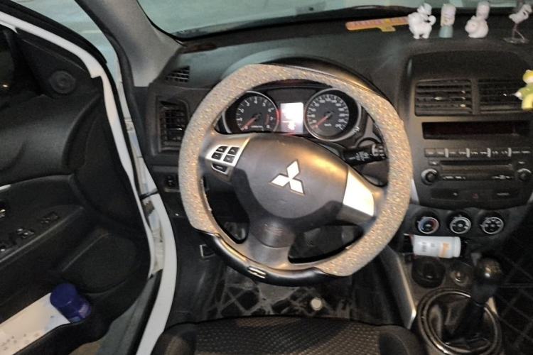 Used Mitsubishi ASX 2013 1.6L Manual Two-Wheel Drive Standard Edition Steering Wheel