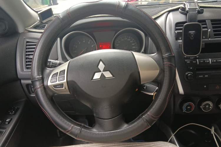 Used Mitsubishi ASX 2013 1.6L Manual Two-Wheel Drive Standard Edition Steering Wheel