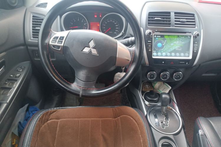Used Mitsubishi ASX 2013 2.0L CVT Two-Wheel Drive Elite Edition Steering Wheel