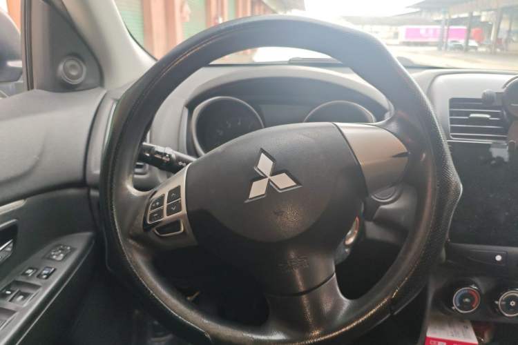 Used Mitsubishi ASX 2013 1.6L Manual Two-Wheel Drive Standard Edition Steering Wheel