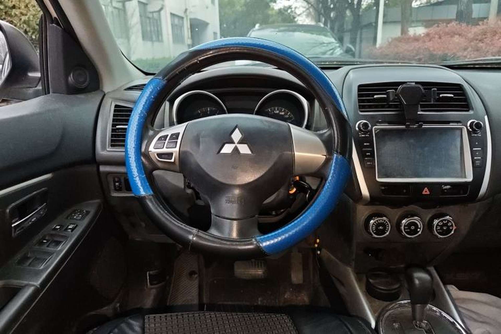 Used Mitsubishi ASX 2013 2.0L CVT Two-Wheel Drive Elite Edition Steering Wheel
