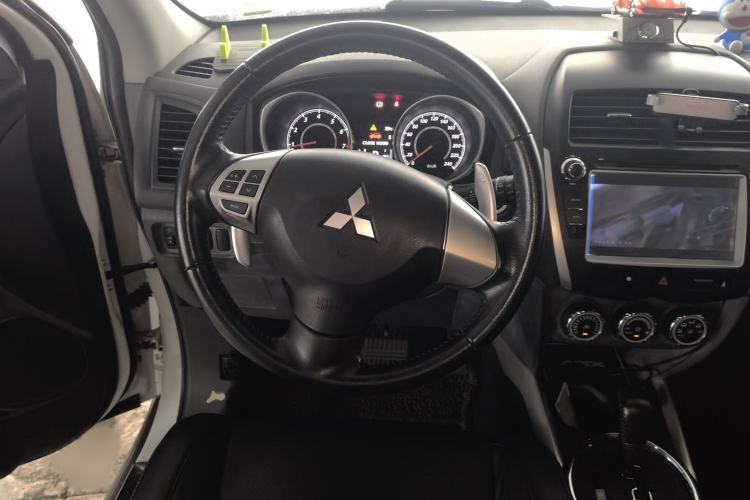 Used Mitsubishi ASX 2013 2.0L CVT Two-Wheel Drive Luxury Edition Steering Wheel