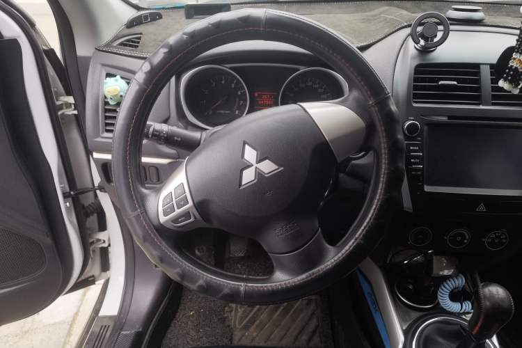 Used Mitsubishi ASX 2013 1.6L Manual Two-Wheel Drive Standard Edition Steering Wheel