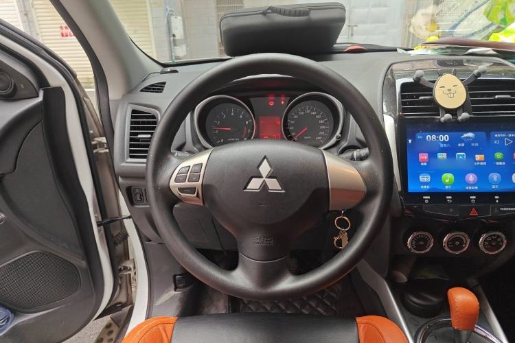 Used Mitsubishi ASX 2013 2.0L CVT Two-Wheel Drive Elite Edition Steering Wheel