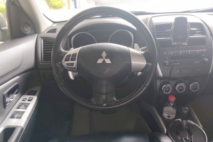 Used Mitsubishi ASX 2013 2.0L CVT Two-Wheel Drive Luxury Edition Steering Wheel