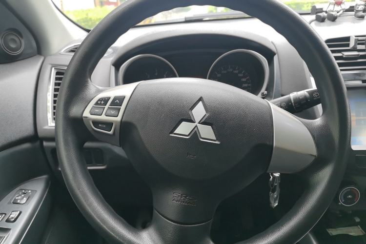 Used Mitsubishi ASX 2013 1.6L Manual Two-Wheel Drive Standard Edition Steering Wheel