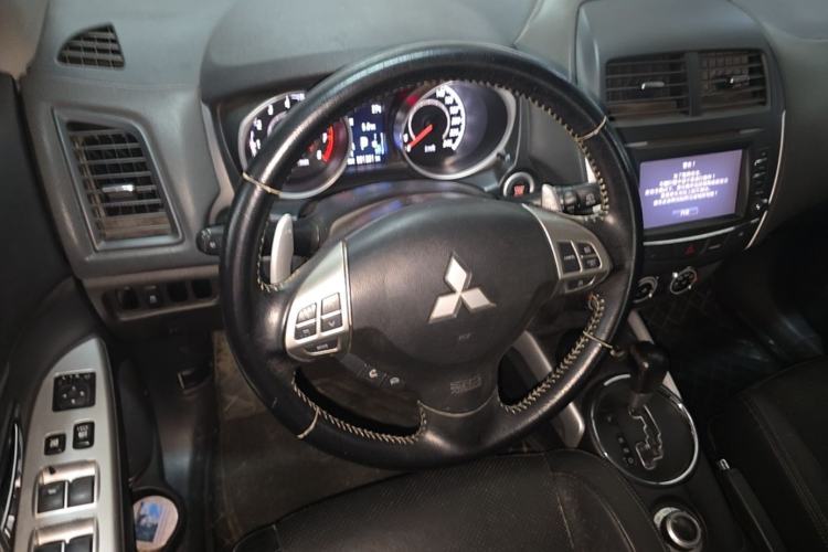 Used Mitsubishi ASX 2013 2.0L CVT 4x4 Flagship Edition Steering Wheel