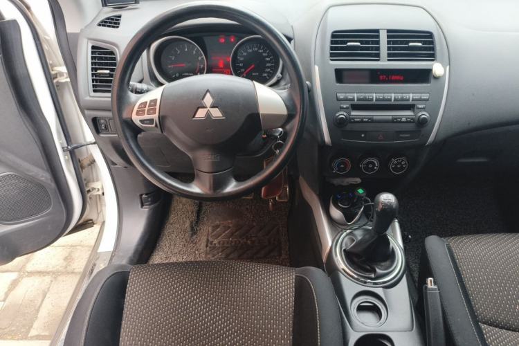 Used Mitsubishi ASX 2013 1.6L Manual Two-Wheel Drive Standard Edition Steering Wheel