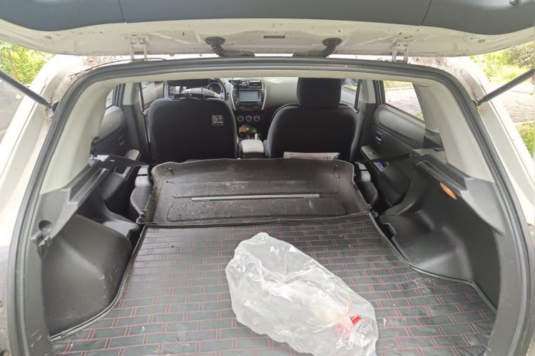 Used Mitsubishi ASX 2013 2.0L CVT Two-Wheel Drive Elite Edition Trunk