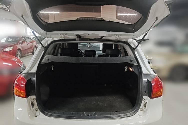 Used Mitsubishi ASX 2013 2.0L CVT Two-Wheel Drive Luxury Edition Trunk